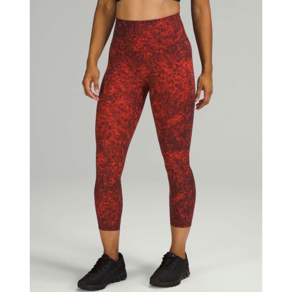 Lululemon Wunder Train High Rise Crop 23 Denim Wash Red Black Sz 20